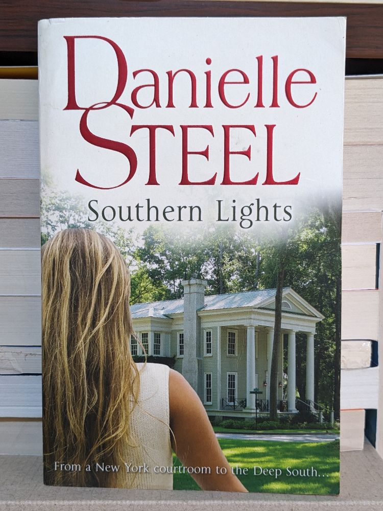 Southern Lights By Danielle Steel