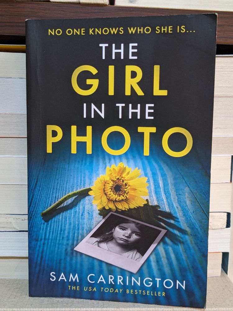 The Girl in the Photo By Carrington, Sam